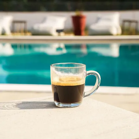 Ethereal Ξενοδοχείο *